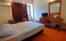 Paradise Hotel